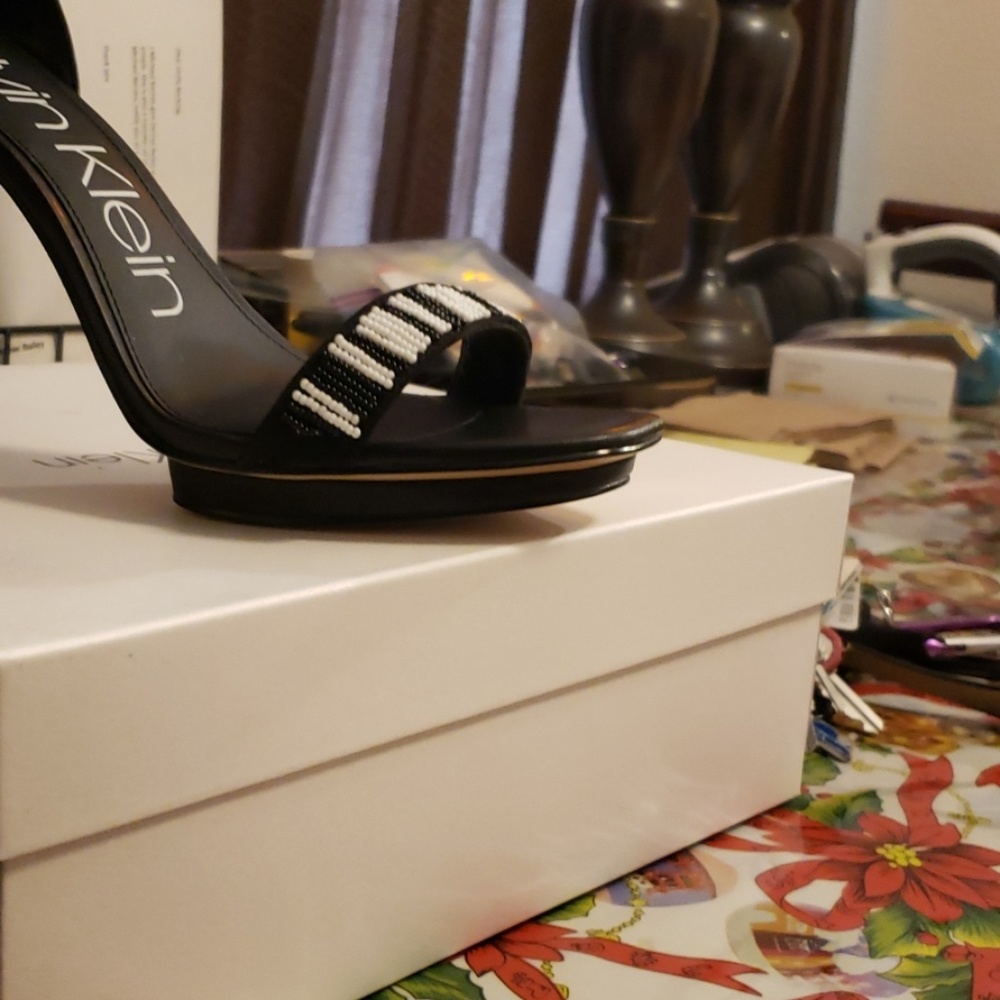 Shoes - Picture 3 of 3